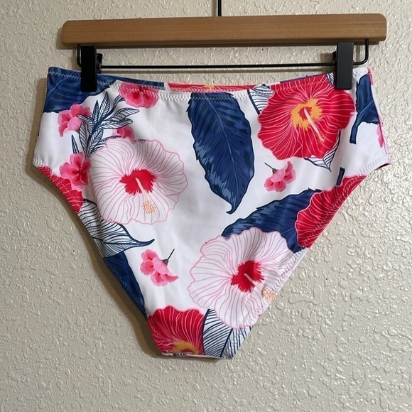 Beachsissi - Picture 2 of 6